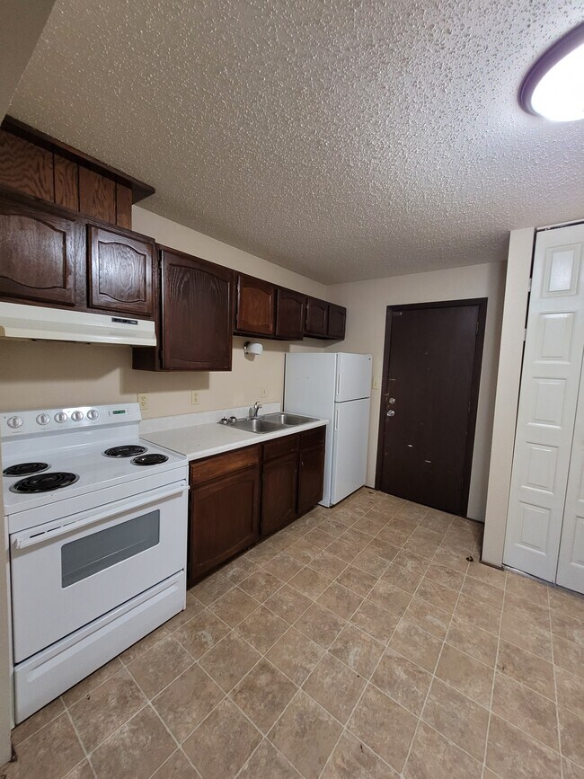 Foto del edificio - 220 Gateway Dr NW