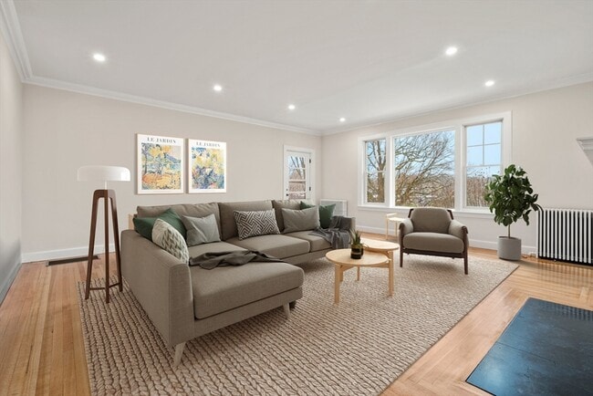 Building Photo - 108 Lake Ave