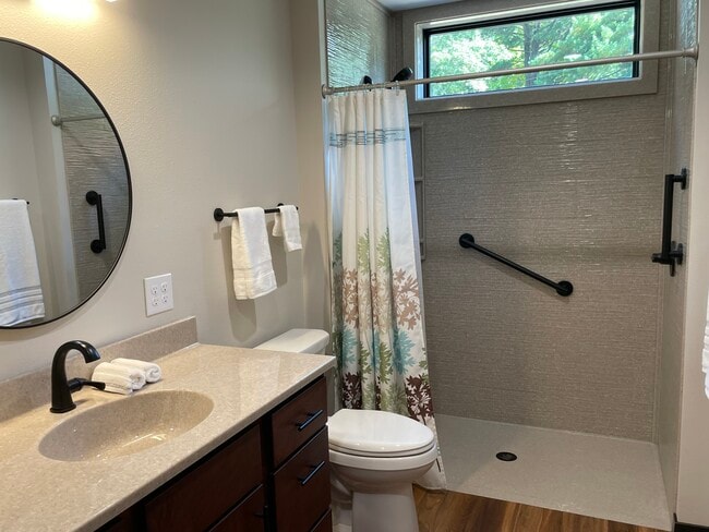 Ducha a ras de suelo - 150860 Nightingale Ln