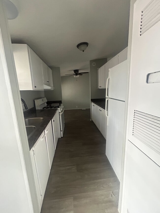 Foto del edificio - 3601 E Wyoming Ave