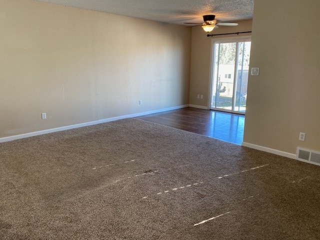Living Room/Dining Room - 220 Pitner Dr