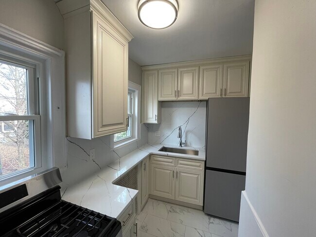 Foto del edificio - 1155 Saint Johns Ave