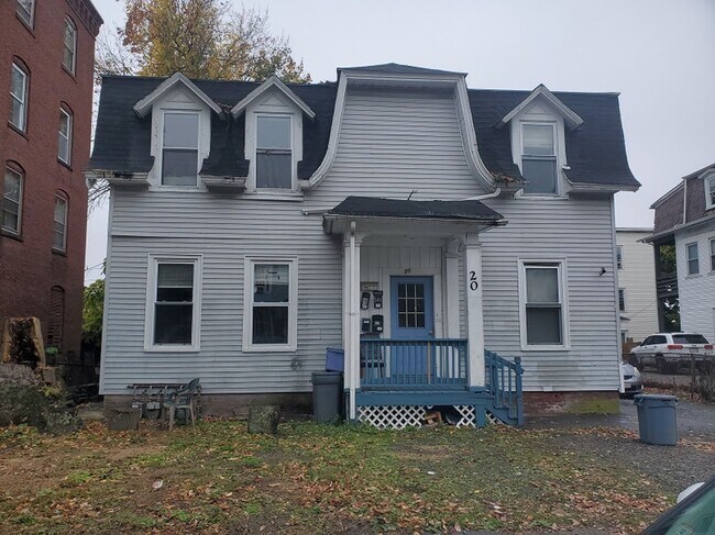 Building Photo - 20 Woodland St