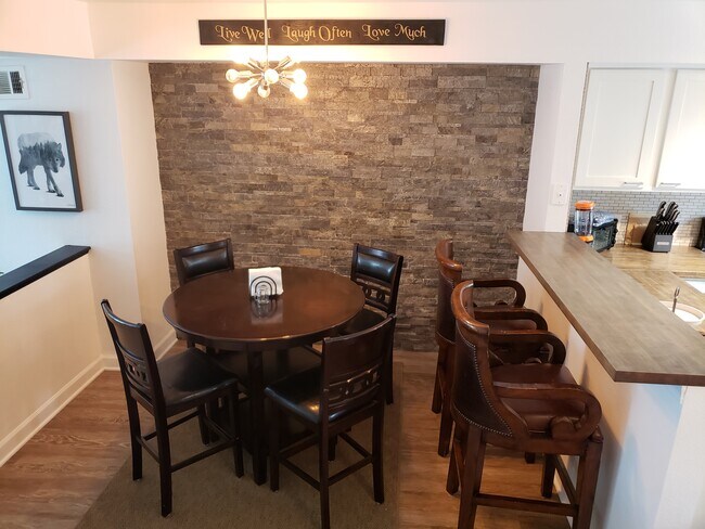 Foto del edificio - 8199 Welby Rd