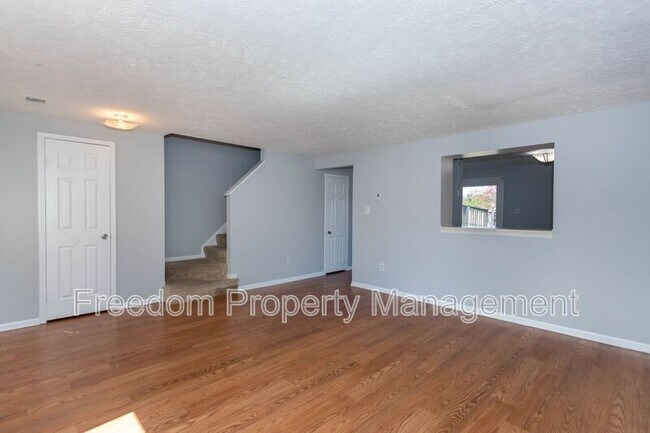Foto del edificio - 4686 Hercules Ln