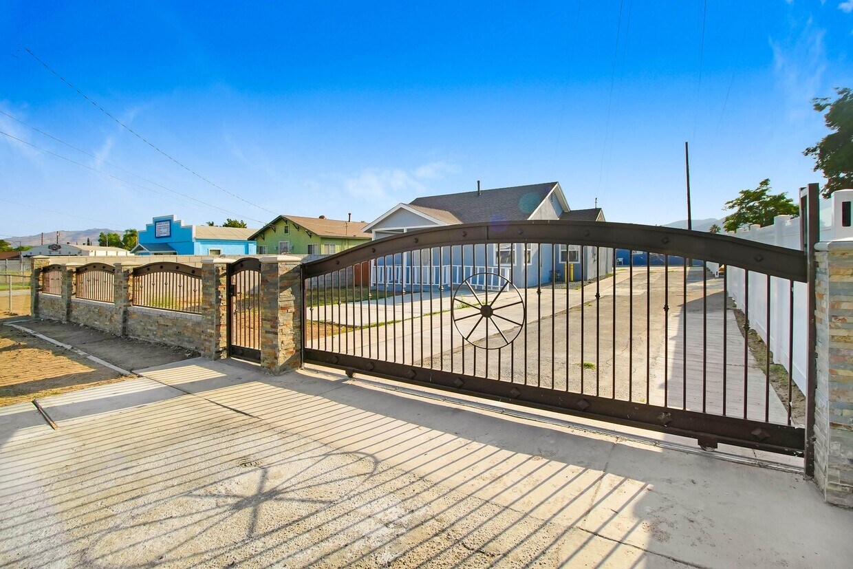 4846 Doane Ave Unit B, Riverside, CA 92505 - Room for Rent in Riverside ...