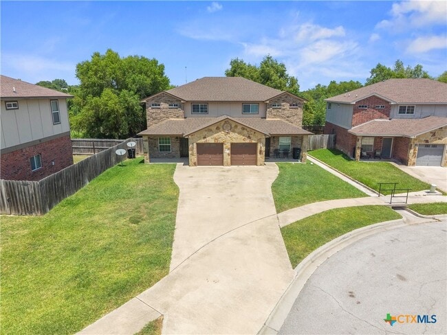 Foto del edificio - 1105 Grace Point Dr