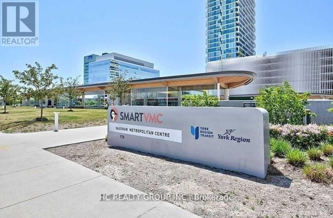 Building Photo - 950 Portage Pkwy