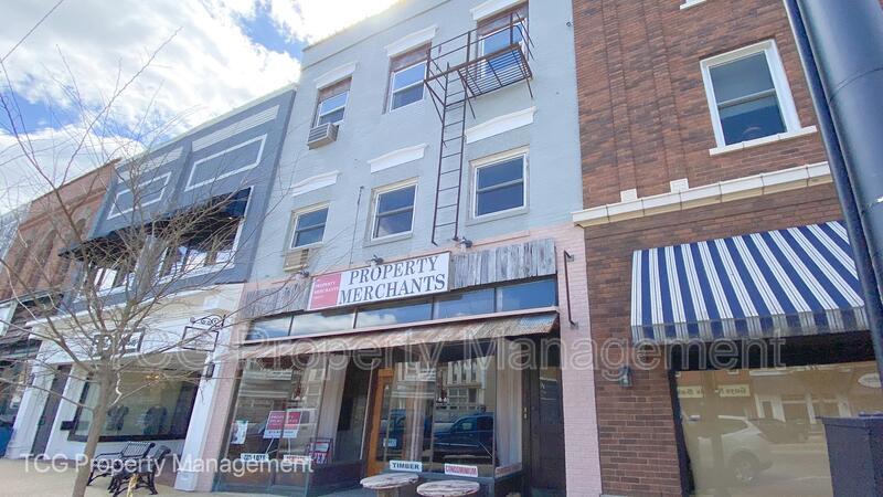 Primary Photo - 510 S Main St