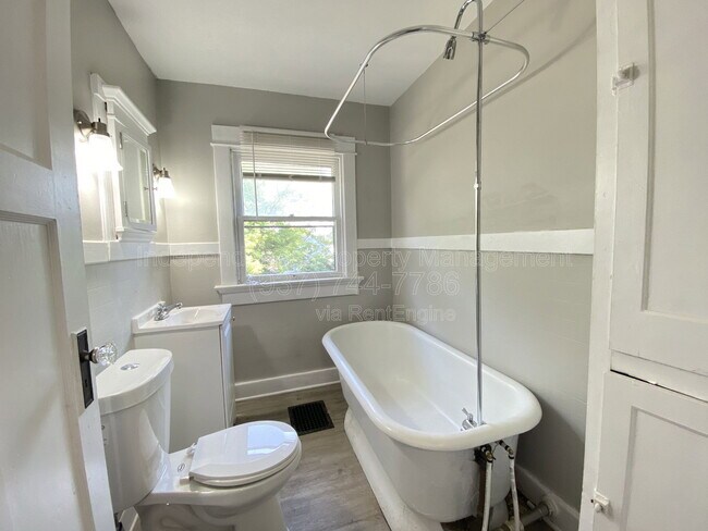 Foto del edificio - 26 W Beechwood Ave