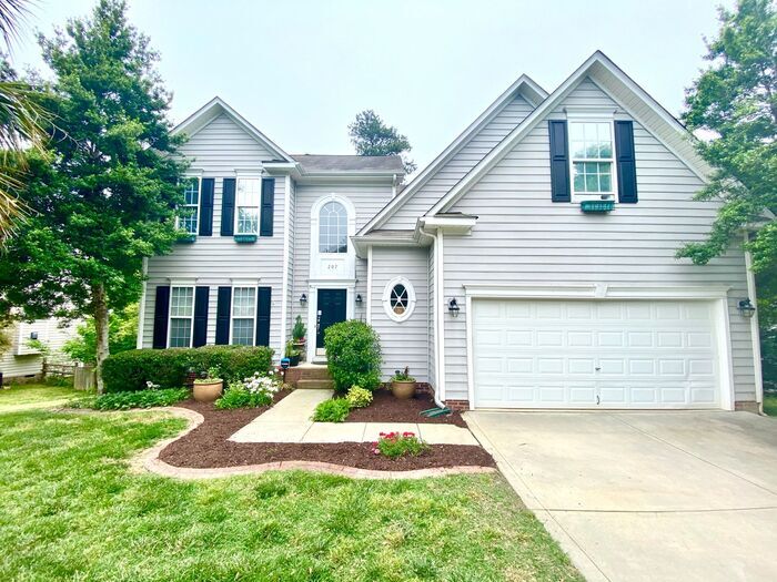 Primary Photo - 207 Whitegrove Dr