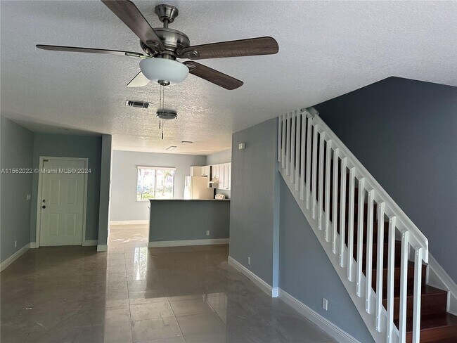 Building Photo - 7653 Tamarac Island Cir