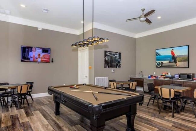 Building Photo - 2 bedroom in Friendswood TX 77546