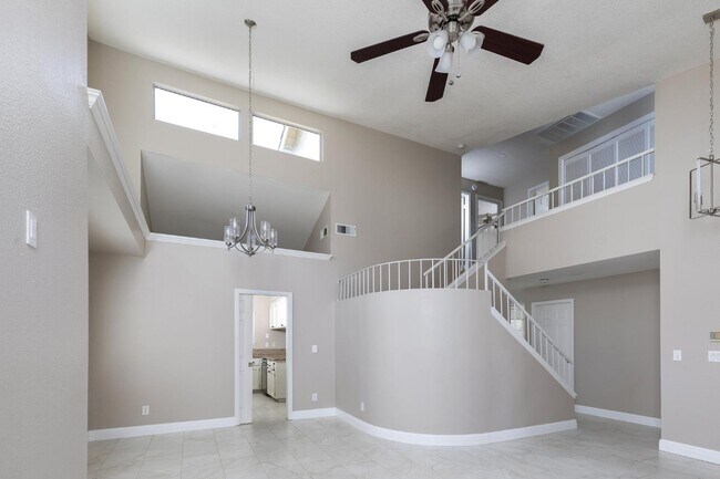Foto del edificio - 953 E Buckhill Rd