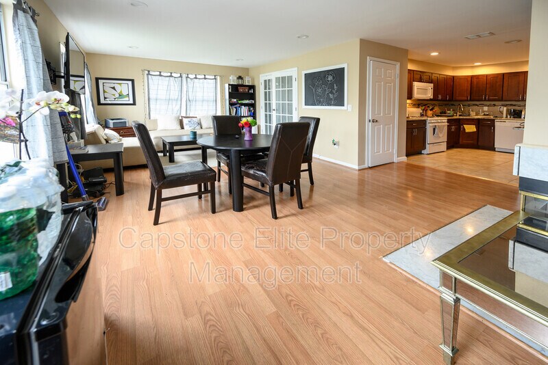 35 Rutgers Dr Unit 2 Standard Hallway, Newark, NJ 07103 Condo for