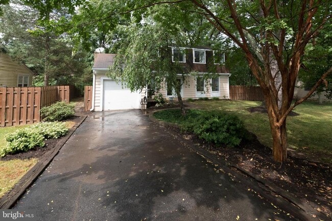 Building Photo - 515 Aspen Dr