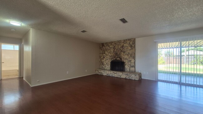 Photo - 7338 Hayward Dr. House