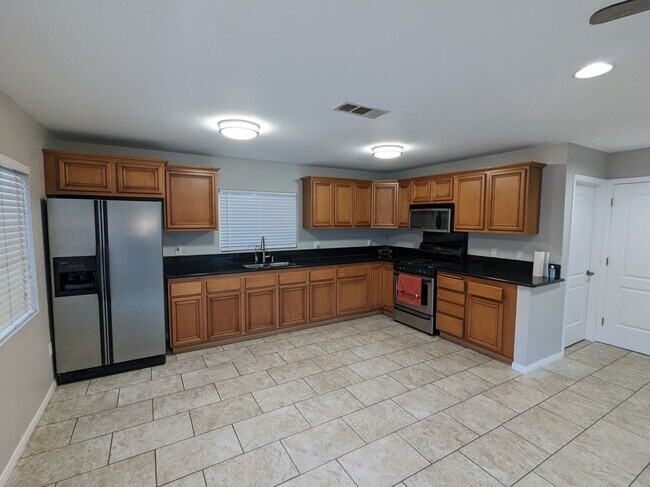 Foto del edificio - 616 E Opp St