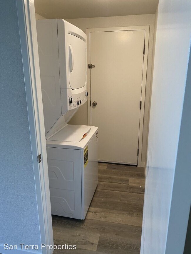 Foto del edificio - 2 br, 1.5 bath House - 1857 Missouri St. #1