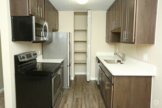 Interior Photo - Shoreview Apartments