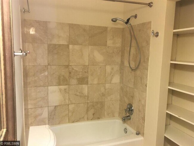 Foto del edificio - 1581 Wheelock Ln
