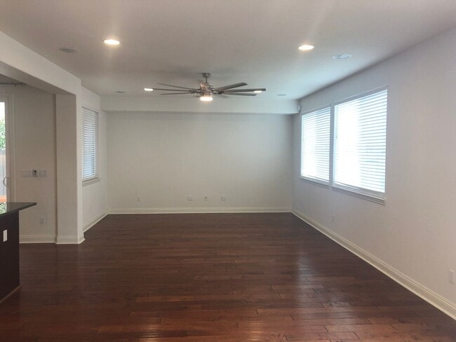 Foto del edificio - Beautiful 5 Bedroom, 3 Bathroom, 2800 Sqft. El Dordo Hills Home for Lease.