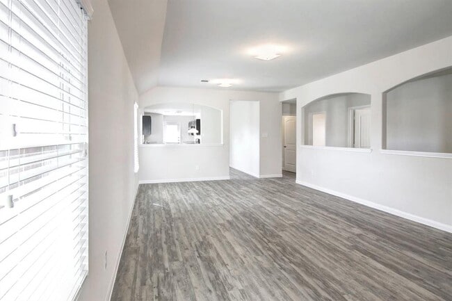 Building Photo - 5703 Plantation Forest Dr