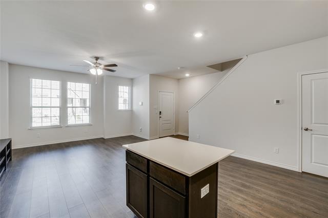 Foto del edificio - 2112 Steer Creek Pl