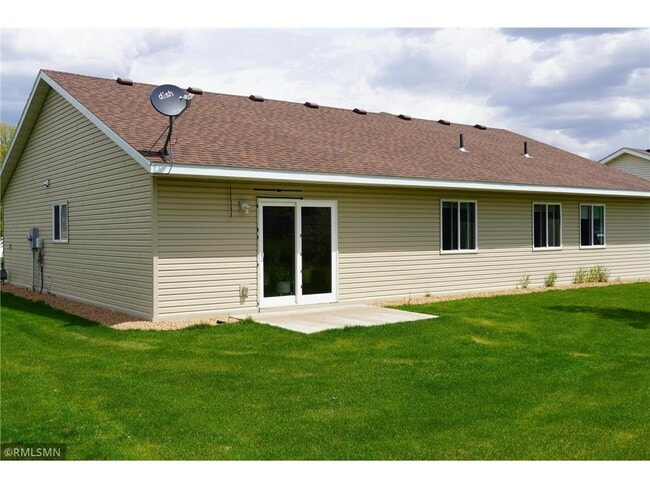 Building Photo - 605 S Brookview Ln