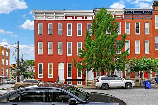 Building Photo - 1802 McCulloh St