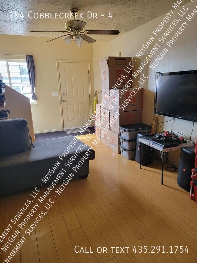 Foto del edificio - 294 E Cobblecreek Dr