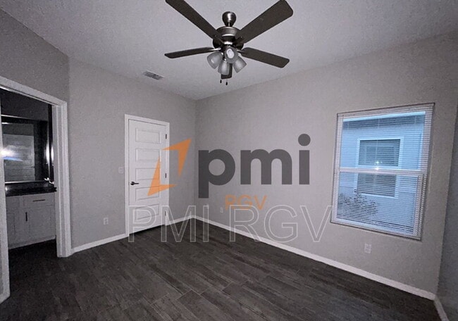 Foto del edificio - 1905 Stauffers St