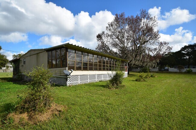 Building Photo - 3925 Ewell Rd