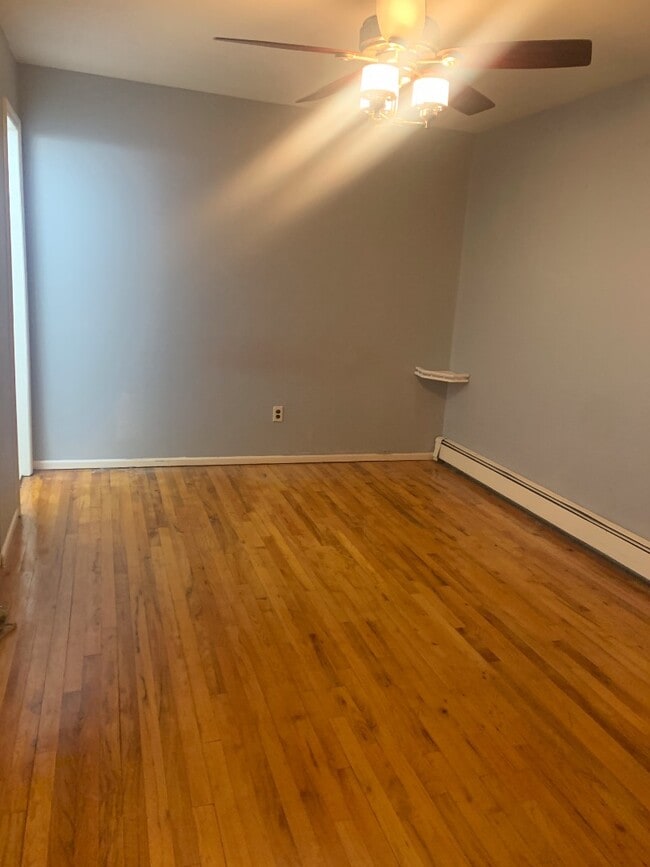 Building Photo - 213-54 38th Ave