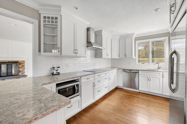 Foto del edificio - 41 Butternut Ln