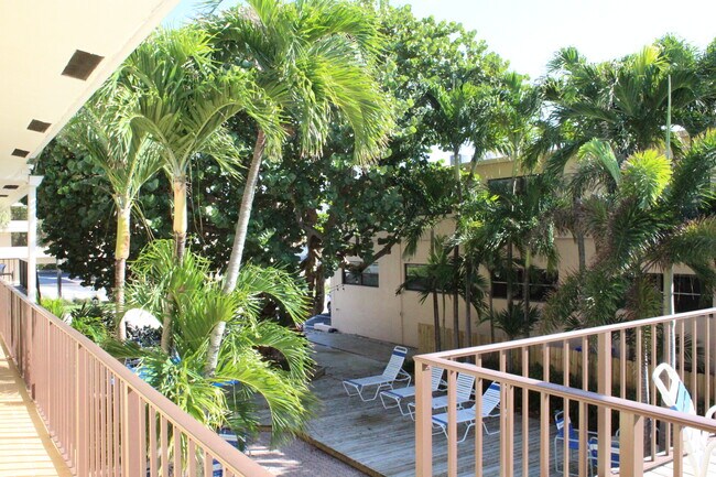 Building Photo - 4209 El Mar Dr