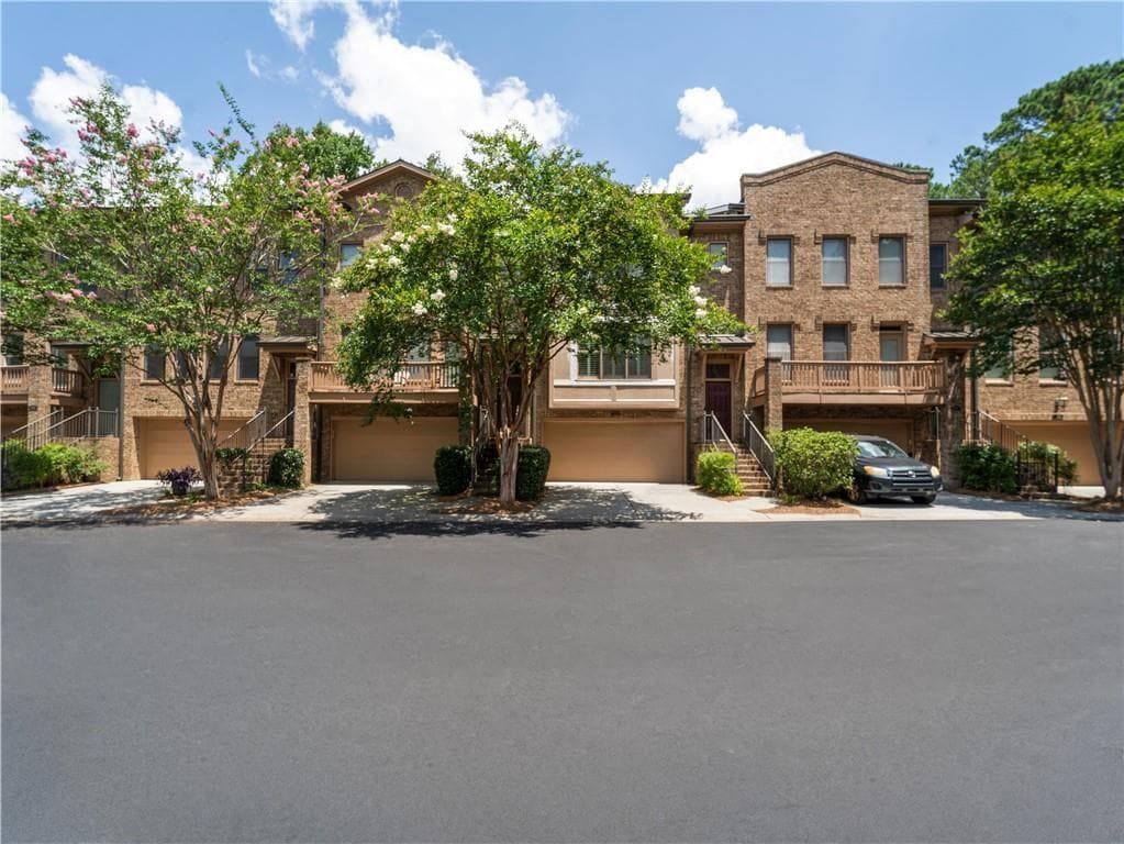 Primary Photo - 3154 Chestnut Woods Dr