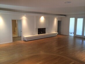 Building Photo - 5308 Divot Cir