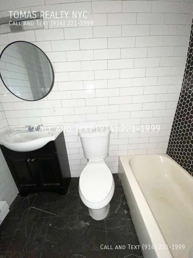 Building Photo - 62B Yonkers Ave