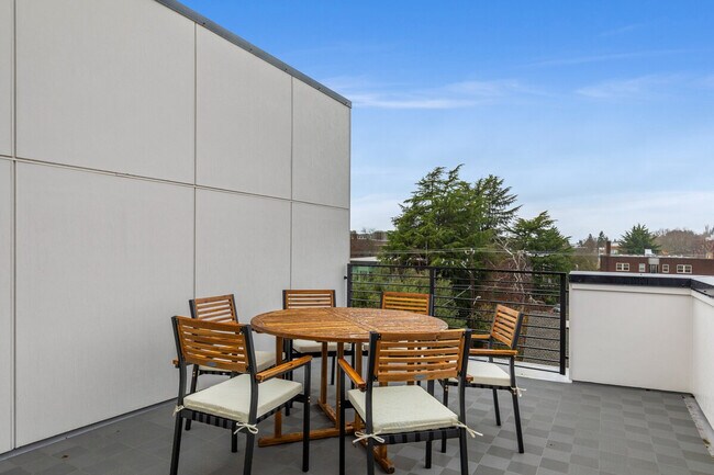 Foto del edificio - 129 11th Ave E