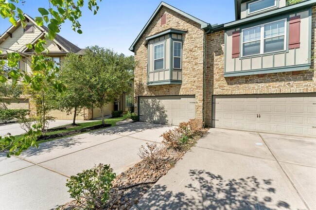 Building Photo - 34 Cheswood Manor Drive