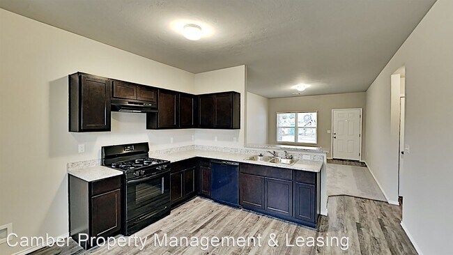 Building Photo - 3 br, 2 bath House - 1906 Oak Tree Court