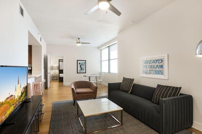 Foto del edificio - 925 Common St