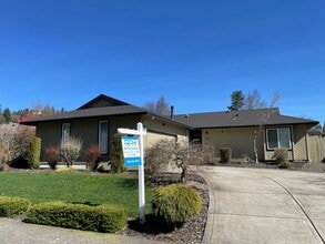 Building Photo - 12956 SE 126th Ave