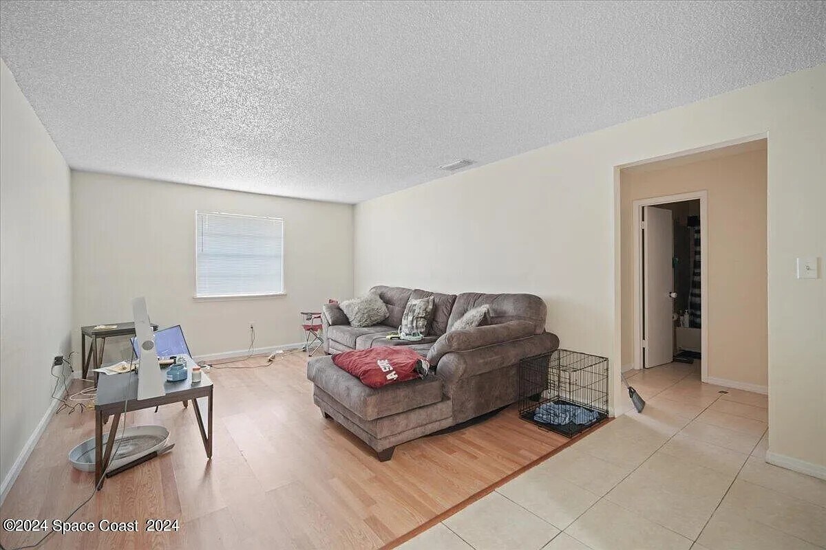 Building Photo - 4487 Barna Ave