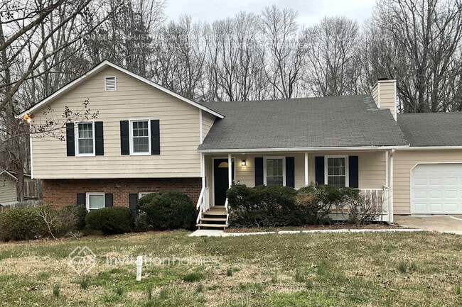 Building Photo - 2455 Danver Ln