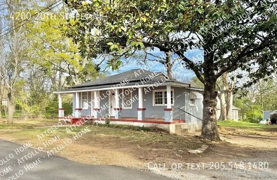 Foto principal - 4200 20th St NE