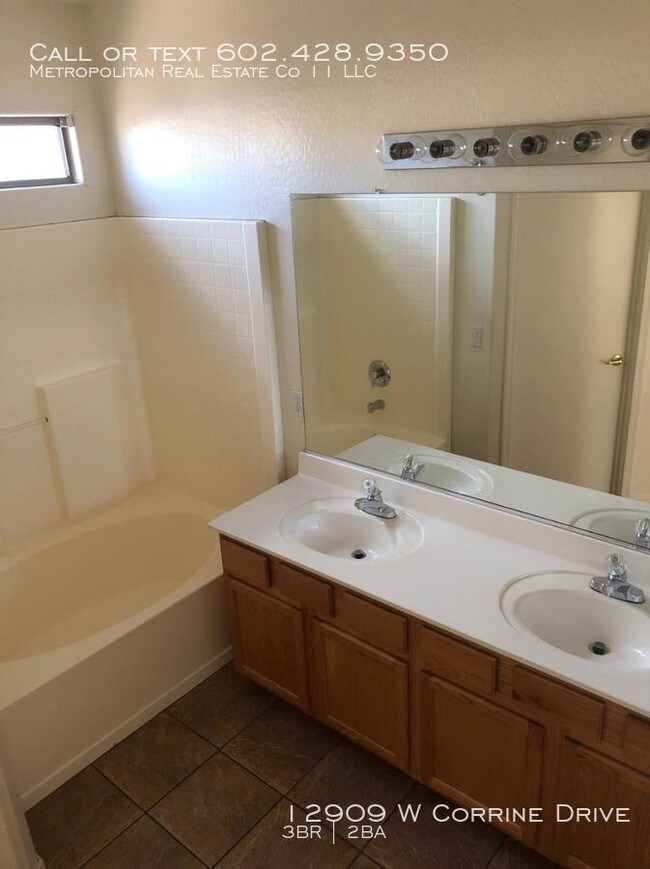 Foto del edificio - 3 bedroom in El Mirage AZ 85335