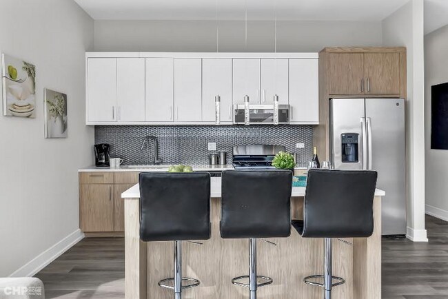 Foto del edificio - 2406 W Armitage Ave