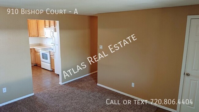 Building Photo - Fantastic Location near Rock Park and Down...